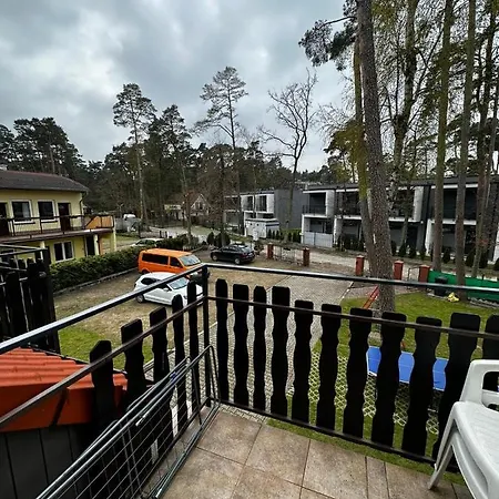 Dom Pod Sosnami Casa de hóspedes Pobierowo