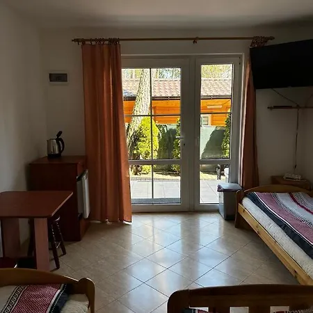 Dom Pod Sosnami Pobierowo