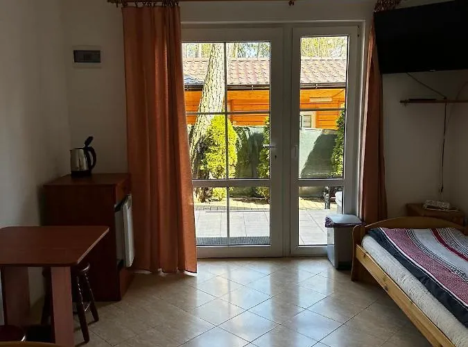 Dom Pod Sosnami 포비에로보